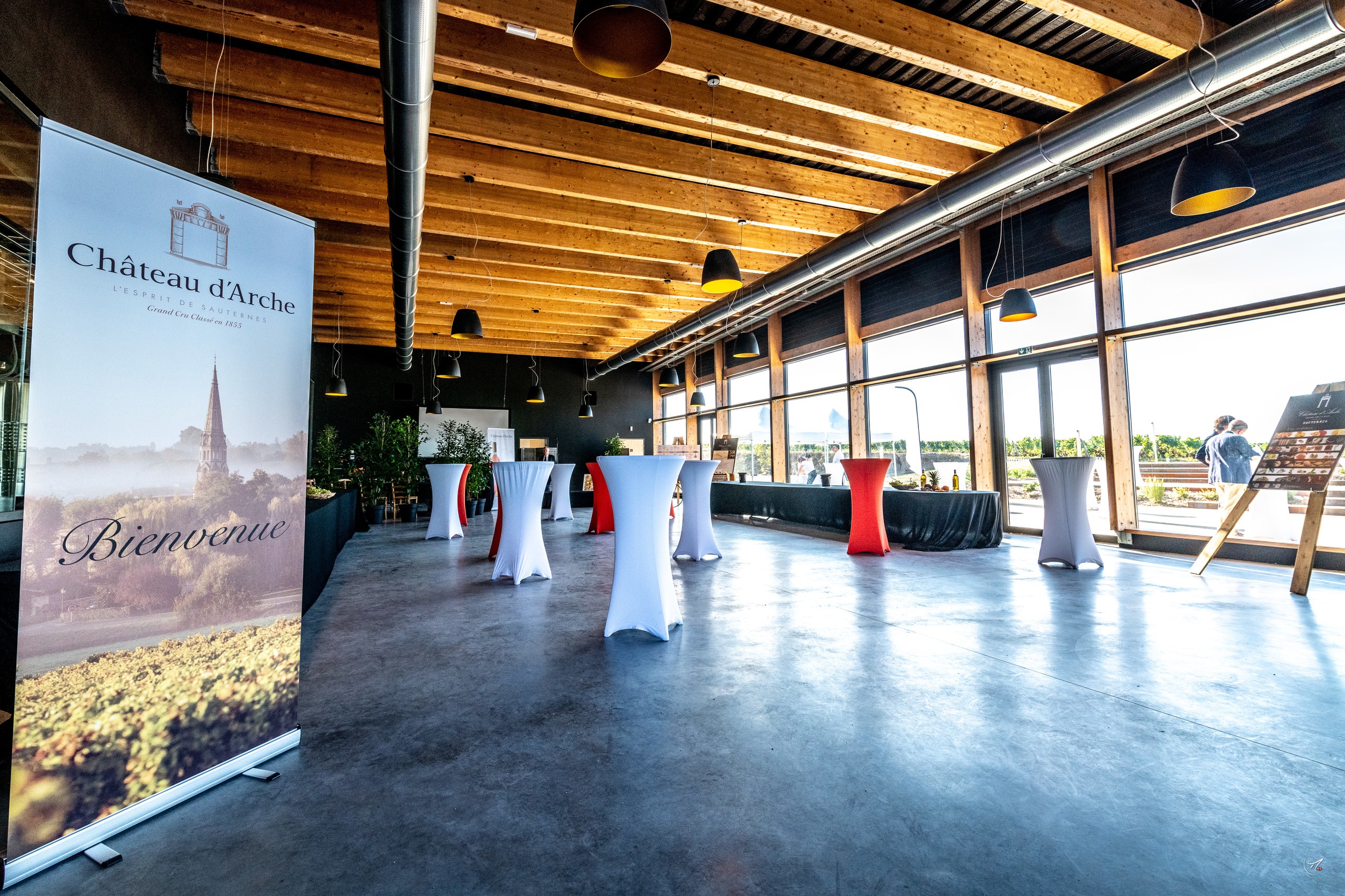 Salle de réception du nouveau chai