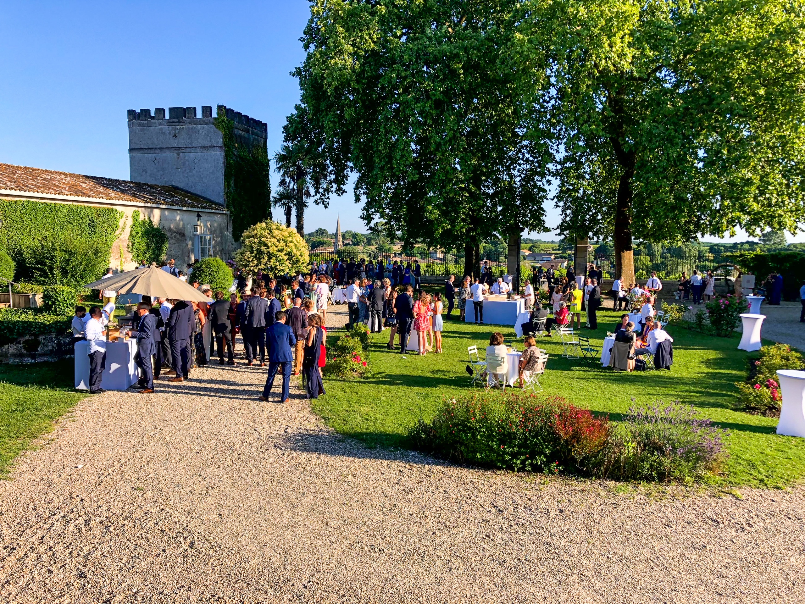 Evènement privé dans la cour du Château d'Arche, Grand Cru Classé de Sauternes